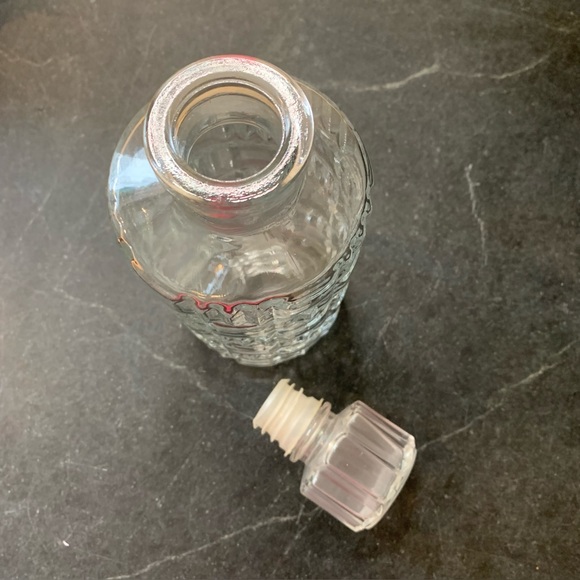 VINTAGE | 70’s Glass Decanter - Picture 5 of 9
